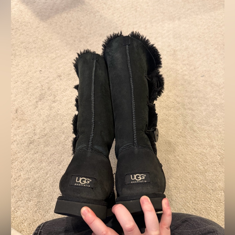 UGG Bailey Button Triplet II Boot - Picture 4 of 7